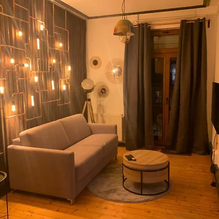 Edouard & Richard Apartment