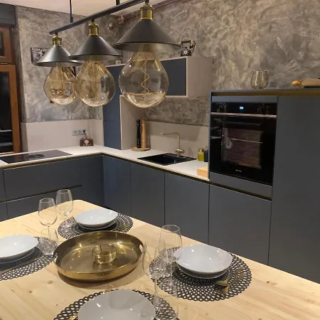 Edouard & Richard 公寓 *