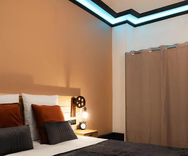 Edouard & Richard Апартаменты *