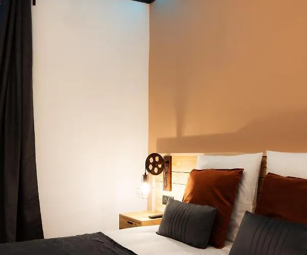 Edouard & Richard Кольмар